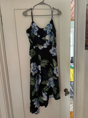 Banana blue floral dress size 2